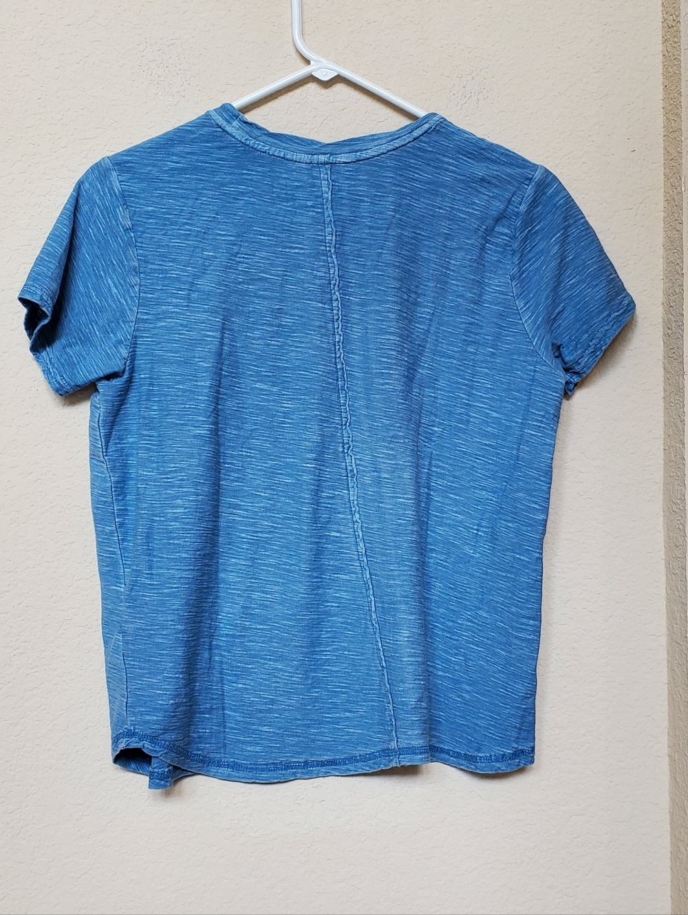 Pilcro Blue Short Sleeve Crewneck Tee. Size Medium - Picture 2 of 4
